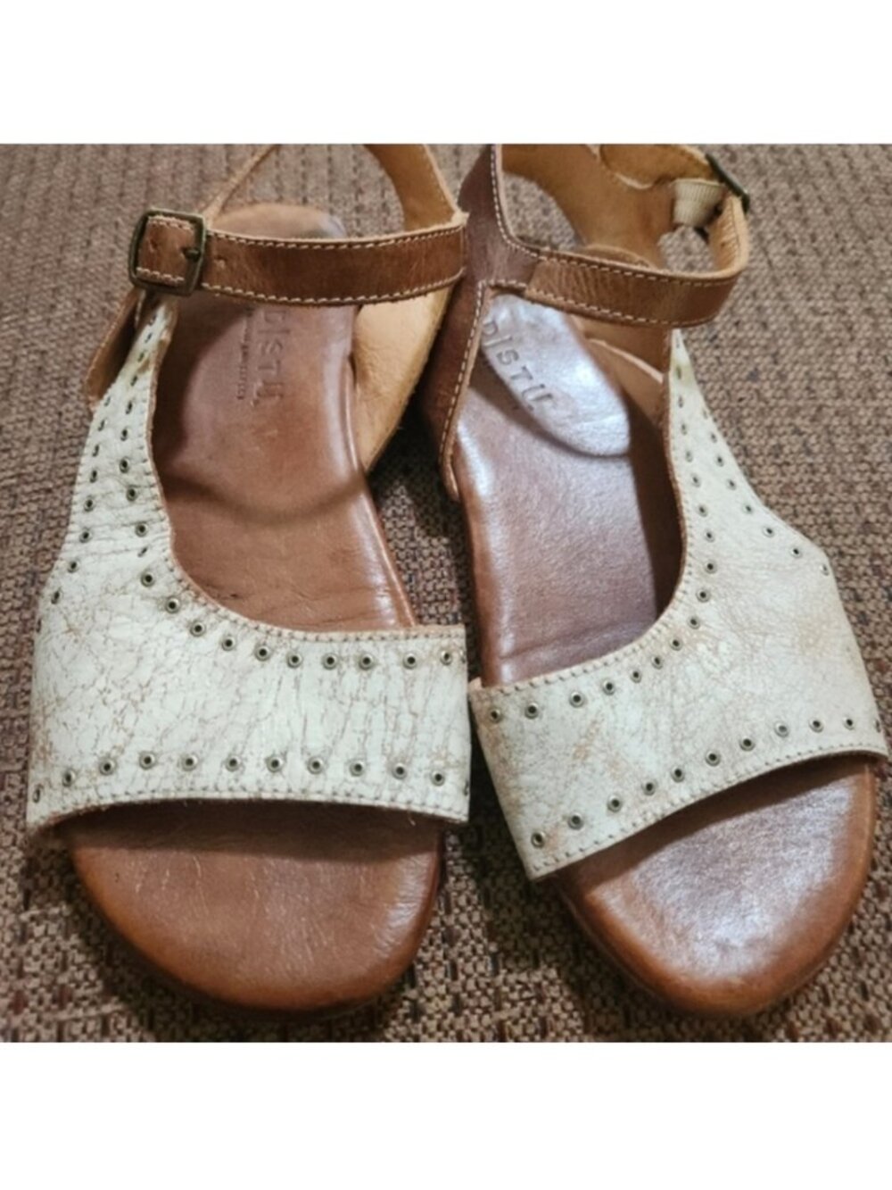 Bed Stu Brown/White Leather Women's Sandals Shoes 8
